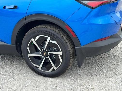2026 Chevrolet Equinox EV LT 2
