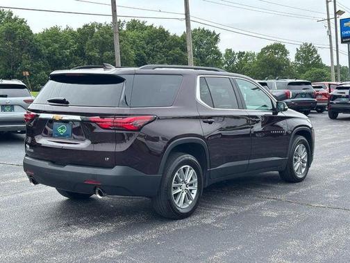 Black Cherry Metallic 2023 Chevrolet Traverse LT Cloth