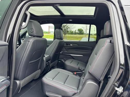 Black 2026 Chevrolet Traverse Z71