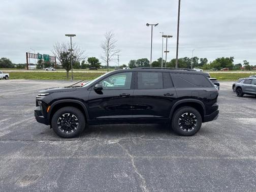 Black 2026 Chevrolet Traverse Z71