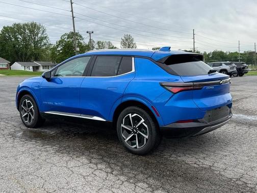 2025 Chevrolet Equinox EV LT 2