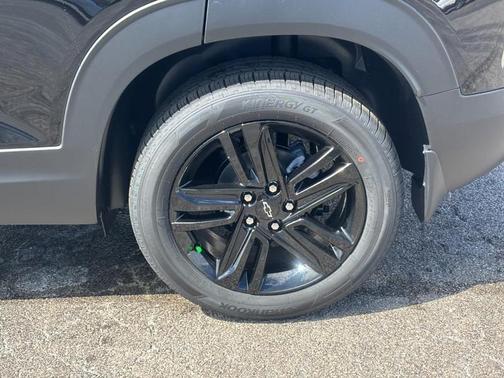 Black 2026 Chevrolet Trailblazer LT
