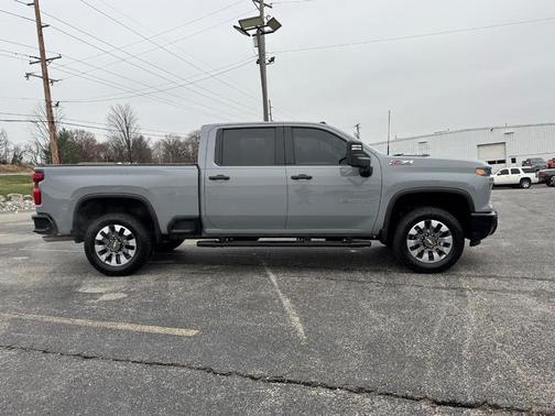 2024 Chevrolet Silverado 2500 Custom