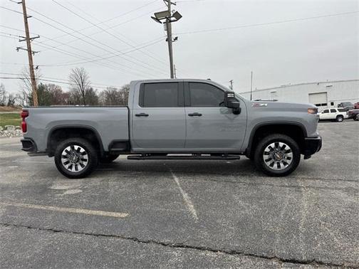 2024 Chevrolet Silverado 2500 Custom