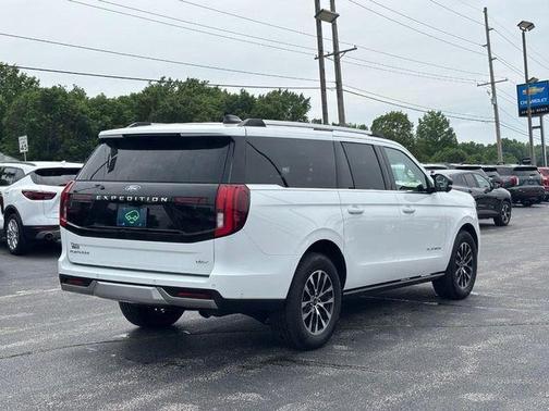 Oxford White 2025 Ford Expedition Max Platinum