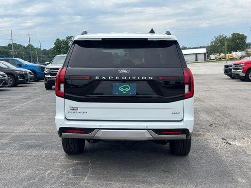 Oxford White 2025 Ford Expedition Max Platinum