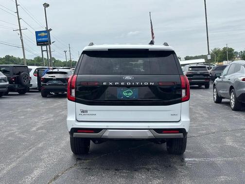 Oxford White 2025 Ford Expedition Max Platinum