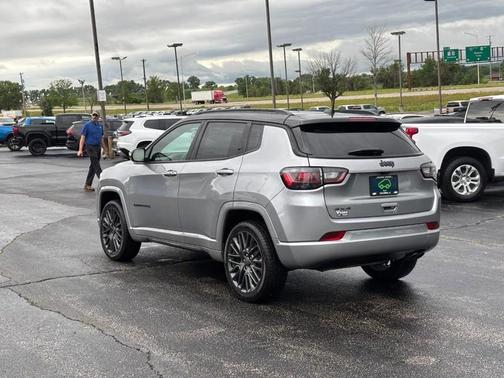 Billet Silver Metallic Clearcoat 2022 Jeep Compass Altitude
