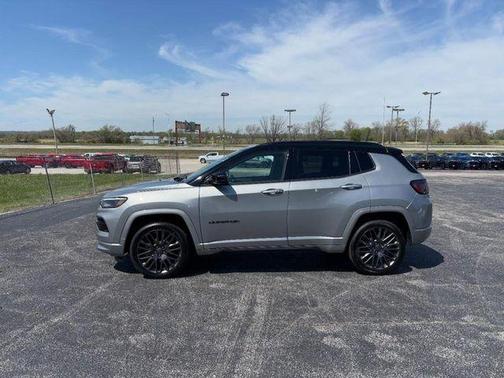 2022 Jeep Compass Altitude
