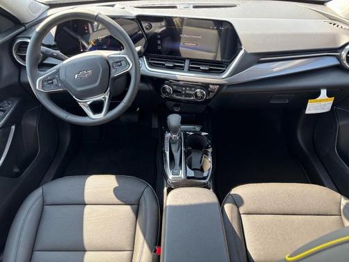 Green 2026 Chevrolet Trax ACTIV