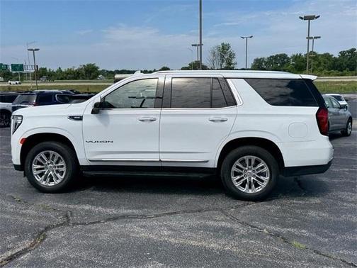 2022 GMC Yukon SLT
