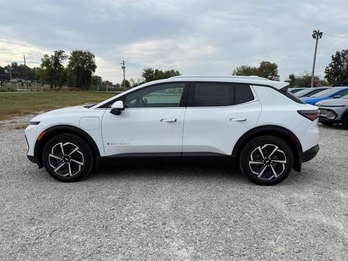 2026 Chevrolet Equinox EV LT 2