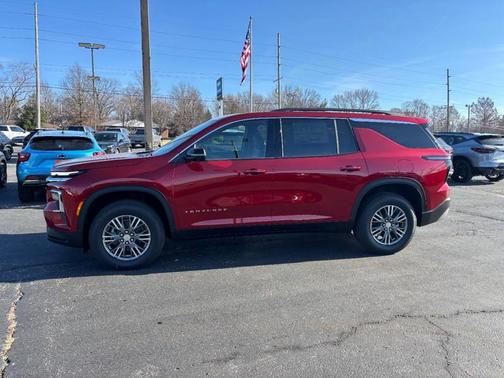 2026 Chevrolet Traverse LT