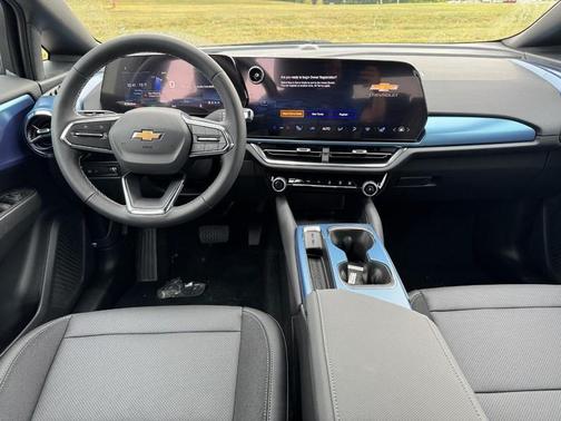 2026 Chevrolet Equinox EV LT 2