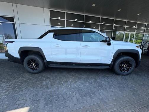 2025 Chevrolet Silverado EV LT