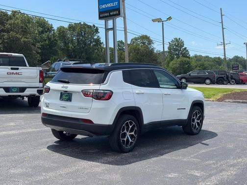 Bright White Clearcoat 2024 Jeep Compass Limited