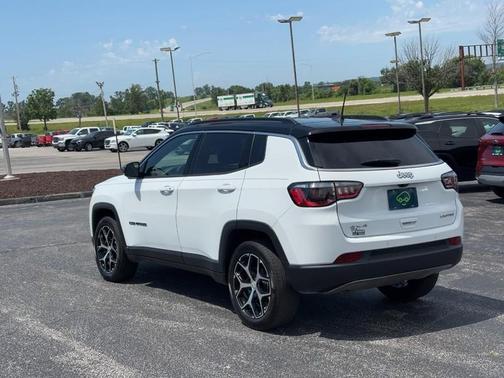 Bright White Clearcoat 2024 Jeep Compass Limited
