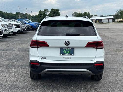 Pure White 2022 Volkswagen Taos 1.5T S