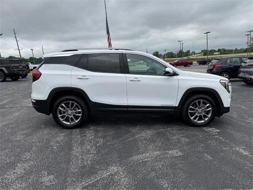 2023 GMC Terrain SLT