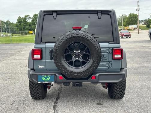 Anvil Clearcoat 2024 Jeep Wrangler Sport