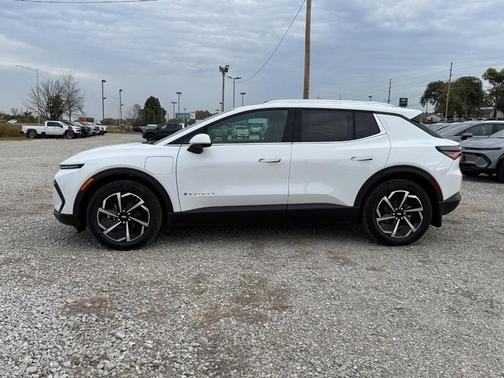 2026 Chevrolet Equinox EV LT 2