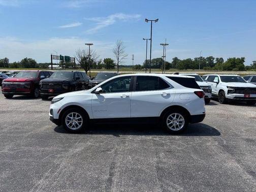 Summit White 2024 Chevrolet Equinox LT