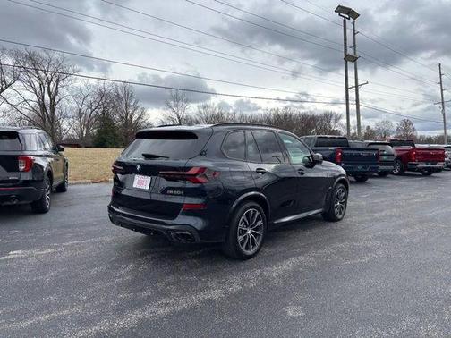 2024 BMW X5 M60i