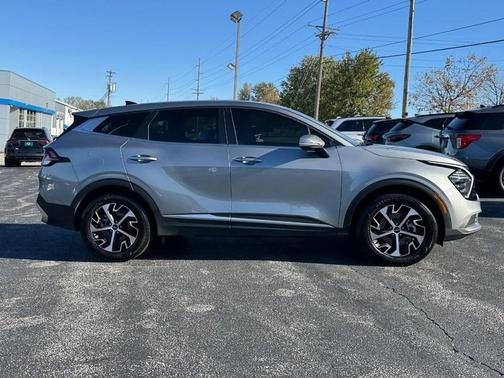 2024 Kia Sportage EX