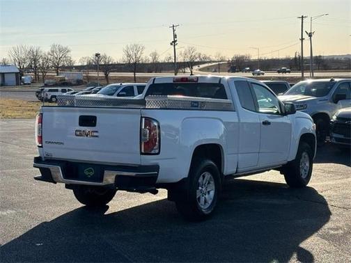 2016 GMC Canyon Base