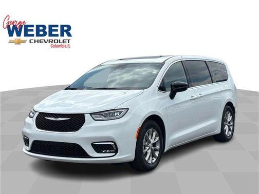 Bright White Clearcoat 2026 Chrysler Pacifica Limited