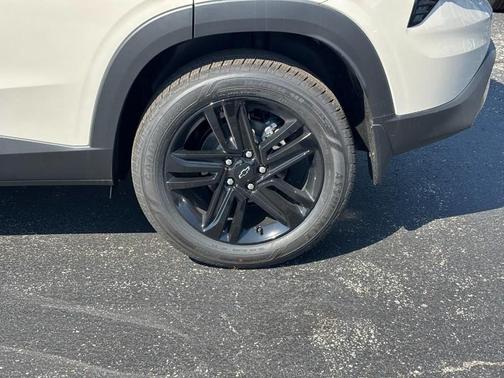 Tan 2026 Chevrolet Trax ACTIV