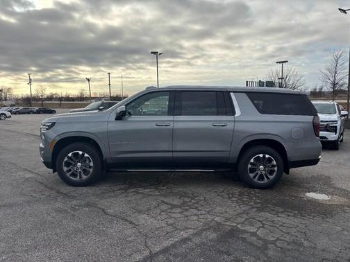 2026 Chevrolet Suburban LS