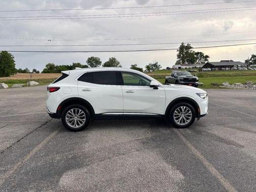 Summit White 2022 Buick Envision Preferred