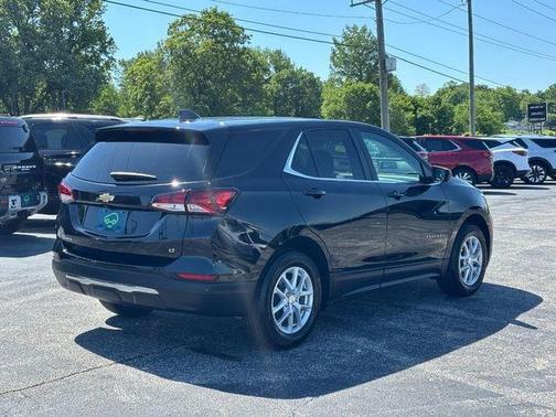 Mosaic Black Metallic 2024 Chevrolet Equinox LT