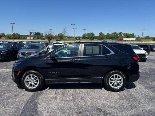 Mosaic Black Metallic 2024 Chevrolet Equinox LT