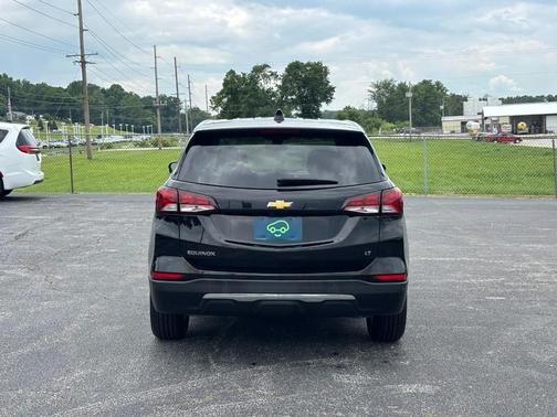 Mosaic Black Metallic 2024 Chevrolet Equinox LT
