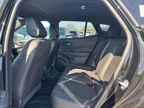 Black 2026 Chevrolet Trax 2RS