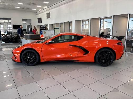 2026 Chevrolet Corvette Stingray w/2LT