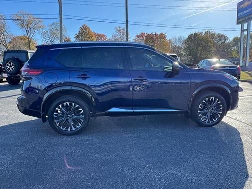 2024 Nissan Rogue Platinum