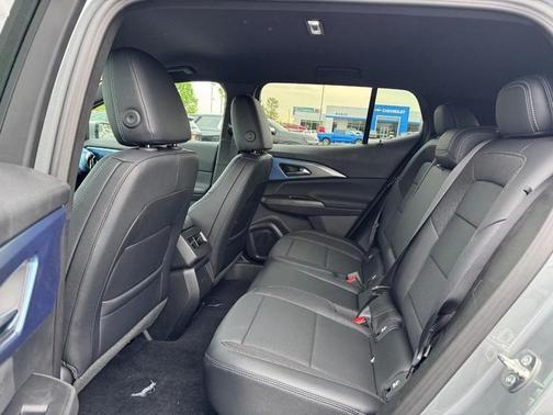 2025 Chevrolet Equinox EV LT 2