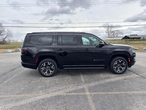 2023 Jeep Wagoneer Series III
