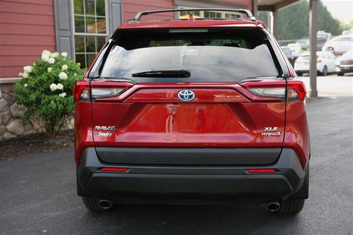 Ruby Flare Pearl 2020 Toyota RAV4 Hybrid XLE