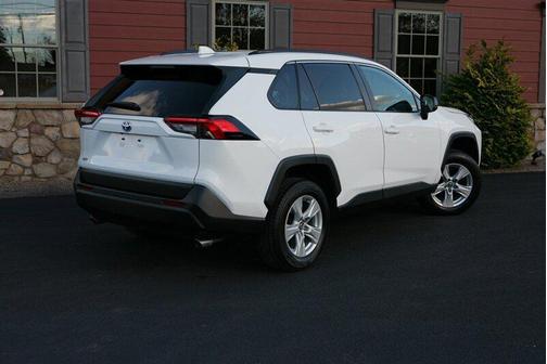 2021 Toyota RAV4 Hybrid LE