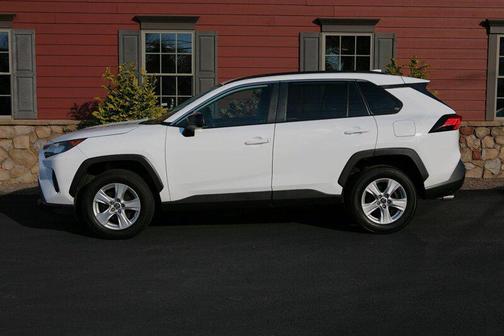 2021 Toyota RAV4 Hybrid LE