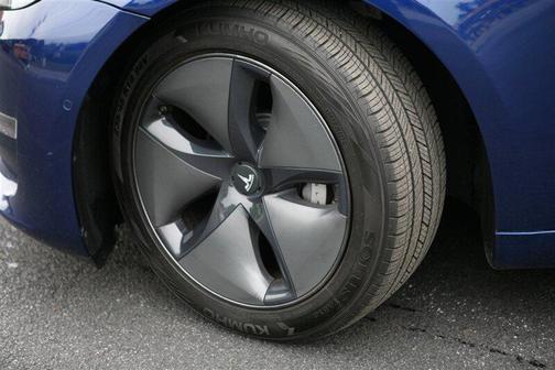 Deep Blue Metallic 2020 Tesla Model 3 Long Range