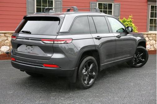 2022 Jeep Grand Cherokee Altitude