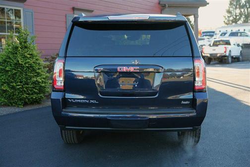 2020 GMC Yukon XL SLT