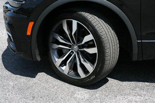 2020 Volkswagen Tiguan 2.0T SEL R-Line 4MOTION