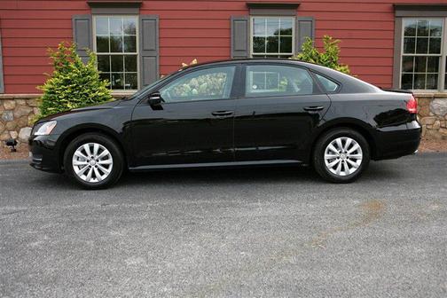 2015 Volkswagen Passat 1.8T S