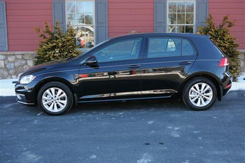 2018 Volkswagen Golf TSI SE